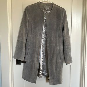 Guillaume vintage light grey genuine suede 3/4 length women's coat. XS mint